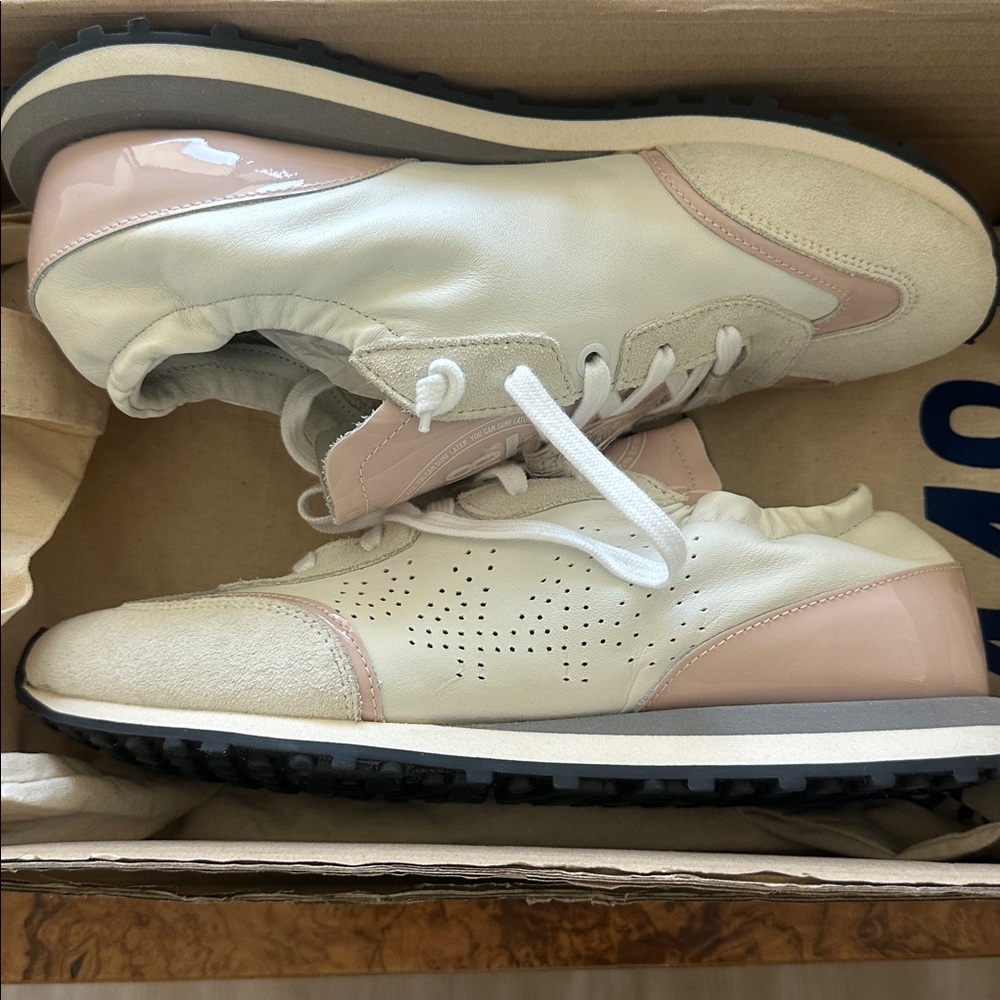 Kelli leather sneaker in white and patent pink - Picture 10 of 11